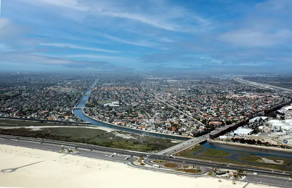 Huntington Beach, the city Sunset Suites is in